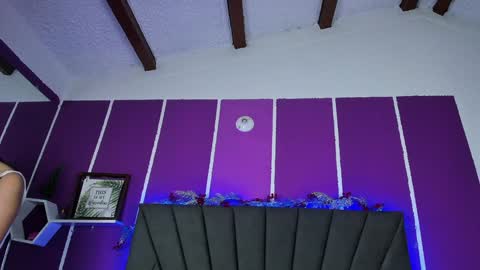 Snapshot of cassie_jones1 chatting on 2, 2, 2025 Cassie Jones online show from 2, 2, 2025