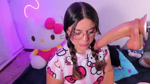 Snapshot of cassiebigass_ chatting on 1, 7, 2026 Bela igzaii9r online show from 1, 7, 2026