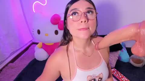 Snapshot of cassiebigass_ chatting on 4, 7, 2026 Bela igzaii9r online show from 4, 7, 2026