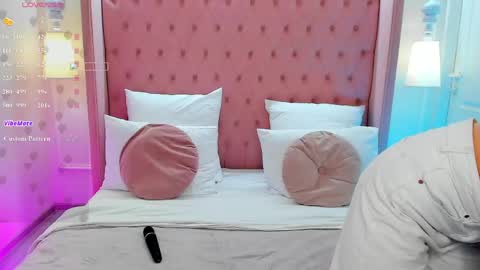 Curly online show from 19, 4, 2026