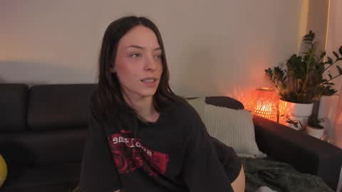  cassandra  online show from 9, 10, 2025