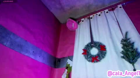 Cata Angel online show from 4, 1, 2025