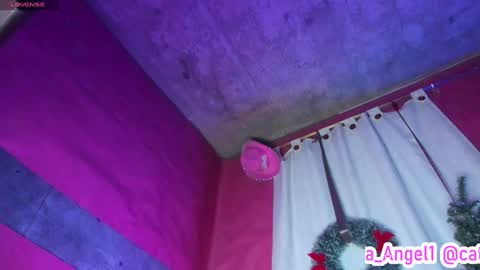 Cata Angel online show from 6, 1, 2025