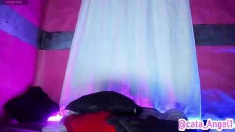Cata Angel online show from 11, 2, 2025