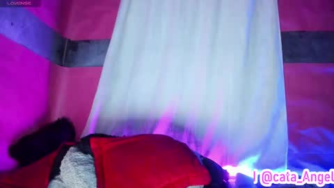 Cata Angel online show from 3, 3, 2025