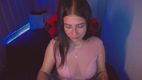 Snapshot of cata_lover1 chatting on 4, 11, 2025 cata_lover1 online show from 4, 11, 2025