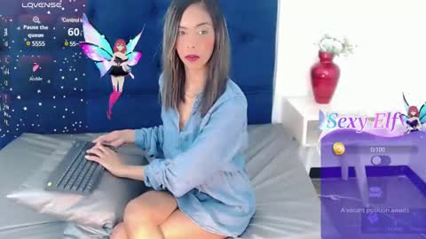 Snapshot of catalella_ar chatting on 4, 3, 2025 Queen Catalella online show from 4, 3, 2025