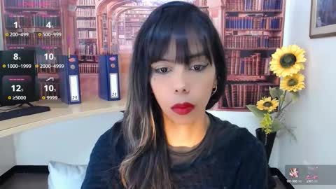 Snapshot of catalella_ar chatting on 5, 10, 2025 Queen Catalella online show from 5, 10, 2025