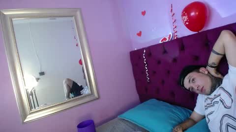 Snapshot of catalellaandpaul chatting on 23, 2, 2025 CatalellaAndPaul online show from 23, 2, 2025