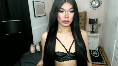 CatalenaX online show from 25, 2, 2025