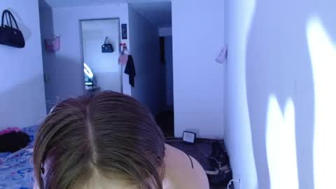 Snapshot of cataleya_cat3 chatting on 24, 4, 2026 Fabi online show from 24, 4, 2026
