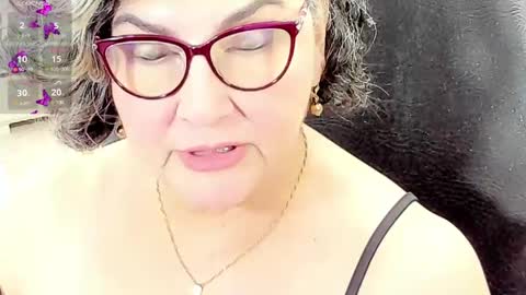 Snapshot of cataleya_mom_ chatting on 28, 4, 2026 cataleya online show from 28, 4, 2026