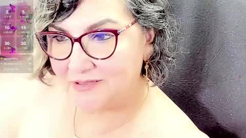 Snapshot of cataleya_mom_ chatting on 1, 5, 2026 cataleya online show from 1, 5, 2026
