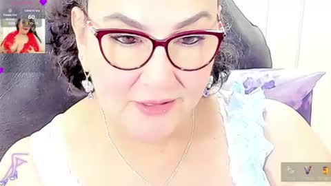 Snapshot of cataleya_mom_ chatting on 23, 7, 2026 cataleya online show from 23, 7, 2026