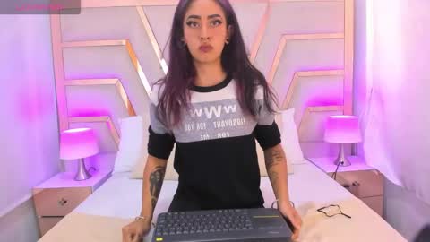 Snapshot of cataleya_sub69 chatting on 14, 11, 2025 Cataleya online show from 14, 11, 2025