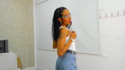 Snapshot of cataleya_wayne chatting on 9, 10, 2025 Cataleya online show from 9, 10, 2025