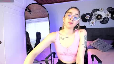 Snapshot of catalina_erotic chatting on 25, 2, 2025 Catalina online show from 25, 2, 2025