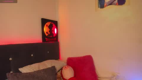catalina_ferrinii online show from 7, 3, 2025