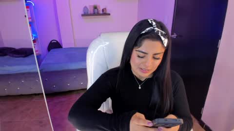 Snapshot of catalina_naughtyy chatting on 18, 12, 2024 Catalina online show from 18, 12, 2024