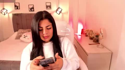 Snapshot of catalina_naughtyy chatting on 12, 9, 2025 Catalina online show from 12, 9, 2025