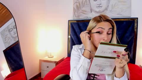 catalina_osorio online show from 11, 4, 2026