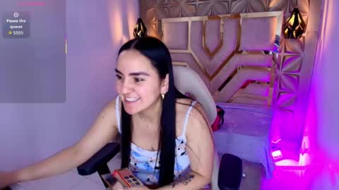 catalina_owens online show from 11, 11, 2025