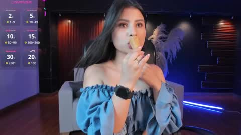 Snapshot of cathalina_santana chatting on 10, 10, 2025 Catalina Santana online show from 10, 10, 2025