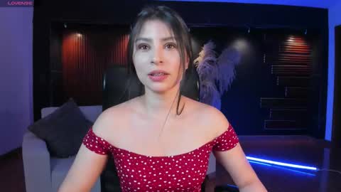 Snapshot of cathalina_santana chatting on 15, 10, 2025 Catalina Santana online show from 15, 10, 2025