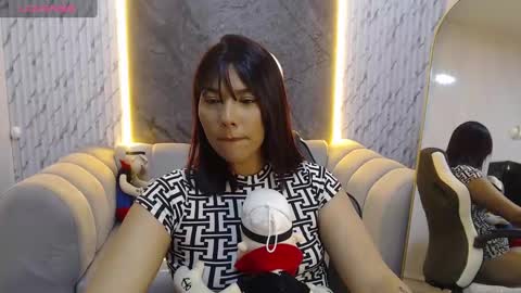 catherin online show from 17, 10, 2025
