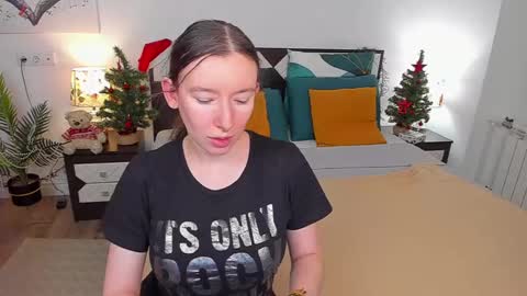 Catrin online show from 3, 2, 2025