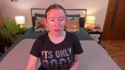 Catrin online show from 8, 4, 2026