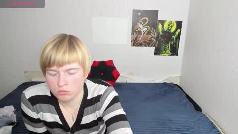 cattie_w_ online show from 22, 11, 2025