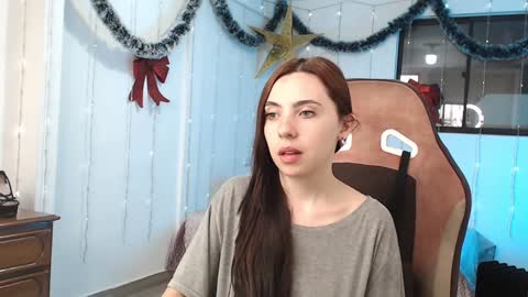 Snapshot of cattleya069 chatting on 4, 1, 2025 Cattleya you can tell me Leya too. online show from 4, 1, 2025