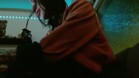 Snapshot of caulkgobbler chatting on 28, 9, 2025 alaska online show from 28, 9, 2025