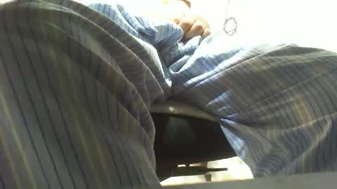 Snapshot of causticavibes chatting on 15, 11, 2025 causticavibes online show from 15, 11, 2025