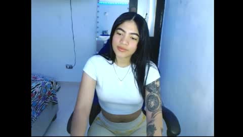 Caylinn online show from 23, 11, 2025