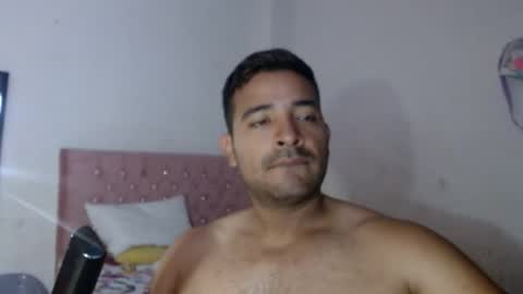 Snapshot of ccamilo_ chatting on 4, 5, 2026 camilo online show from 4, 5, 2026