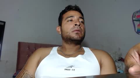 Snapshot of ccamilo_ chatting on 12, 5, 2026 camilo online show from 12, 5, 2026