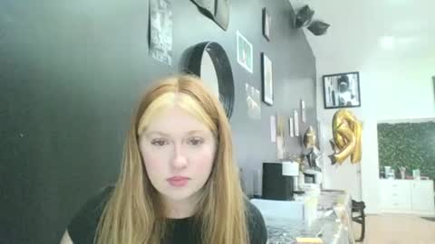 Snapshot of ccfox35 chatting on 22, 9, 2025 ccfox35 online show from 22, 9, 2025