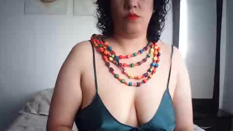 Snapshot of ccharlot chatting on 15, 4, 2026 ccharlot online show from 15, 4, 2026