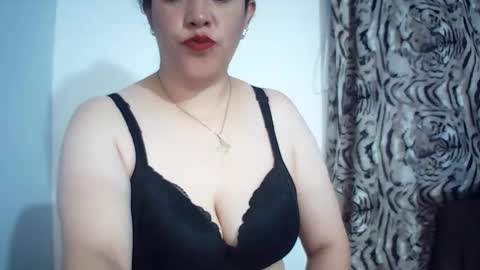 Snapshot of ccharlot chatting on 25, 5, 2026 ccharlot online show from 25, 5, 2026