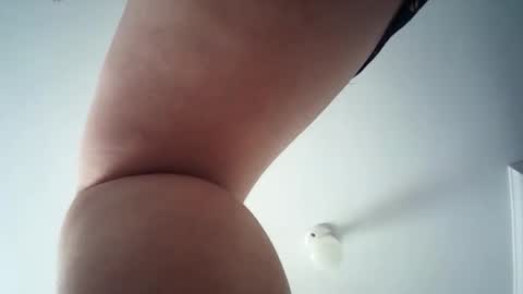 Snapshot of ccharlot chatting on 28, 5, 2026 ccharlot online show from 28, 5, 2026