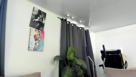 Snapshot of ccuteass chatting on 10, 12, 2024 ccuteass online show from 10, 12, 2024