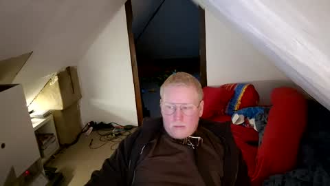 Snapshot of cebas chatting on 3, 2, 2025 cebas online show from 3, 2, 2025