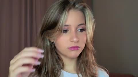 Lina  online show from 9, 4, 2026