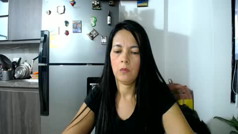 Snapshot of cecihotty4u chatting on 25, 2, 2025 ceci online show from 25, 2, 2025