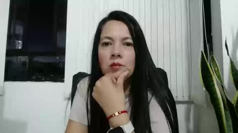 Snapshot of cecihotty4u chatting on 22, 9, 2025 ceci online show from 22, 9, 2025