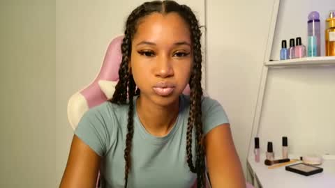 Snapshot of cedaya555 chatting on 2, 10, 2025 CEDAYA555 online show from 2, 10, 2025