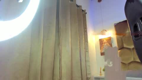 Snapshot of celene_rosejs chatting on 7, 4, 2026 celene_rosejs online show from 7, 4, 2026