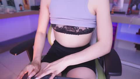 Snapshot of celeste_blazze chatting on 12, 12, 2024 Celeste online show from 12, 12, 2024